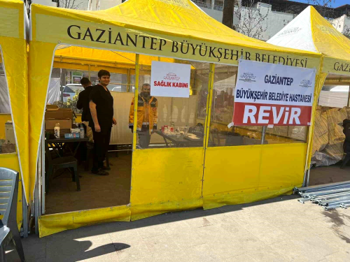 Gaziantep Bykehir Belediyesi Depremzedelere Yardm Etti