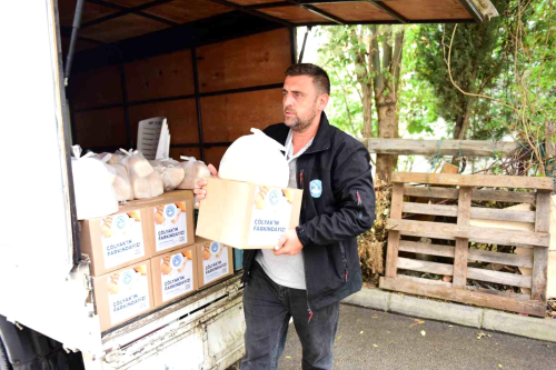 Kestel Belediyesi ��lyak Hastalar�na Gl�tensiz G�da Koli Yard�m� Yap�yor