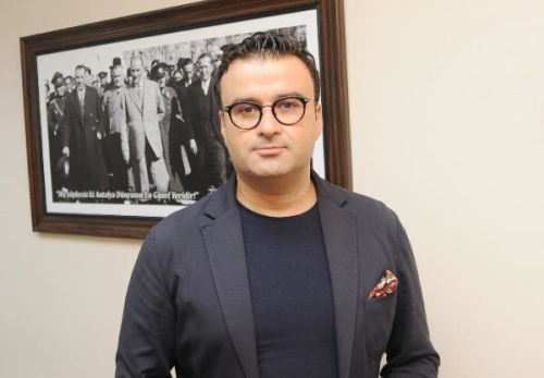 Midesinden Ameliyat Oldu! �nce Ba��rsak �le Ya�ama Tutundu