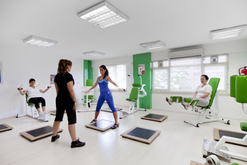 Bunal�m d�nemlerinde spor salonlar�nda stres at�yoruz