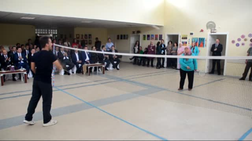 D�nya Ruh Sa�l��� G�n�