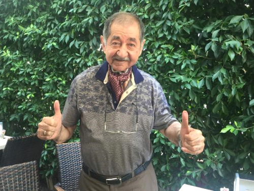 Kanser Hastas�na �nce ve Kal�n Ba��rsaktan Yemek Borusu