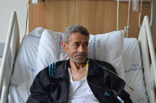 KT�'de kal�n ba��rsa��ndan yemek borusu yap�lan K�br�s gazisi sa�l���na kavu�tu