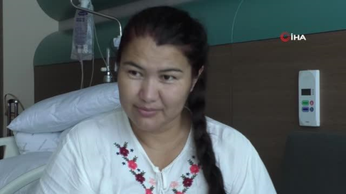 Yemek borusuz ve an�ss�z do�an Kazak bebek T�rkiye'de �ifa buldu