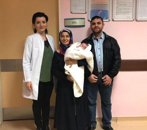 Yeni Do�an Bebe�e Yemek Borusu Yap�ld�